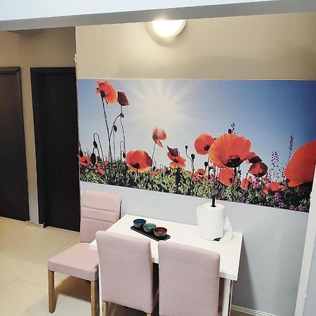 Central Retreat- Apartment Universitate Bukarest Exterior foto